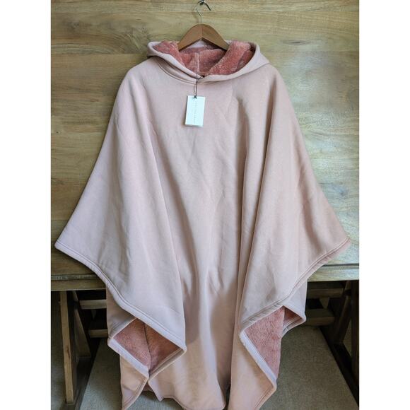Free the Sheep Poncho Sweater Women's 1 Pink Sherpa Lined Sleeveless Hooded NWT - Picture 1 of 5